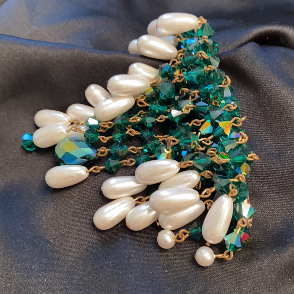 Fabulous AB crystals/faux pearls on chains/ brooch - Picture 2 of 9